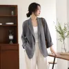 A grey fitted suit jacket for men's business formal single-breasted casual suit jacket details Picture